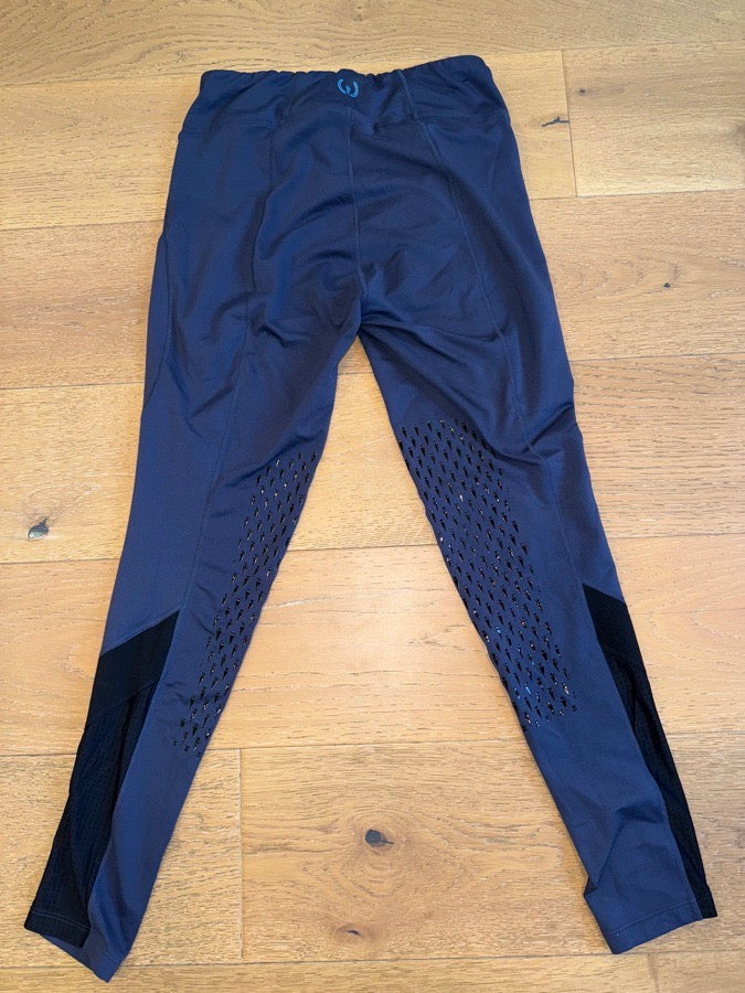 Kerrits knee patch riding tight