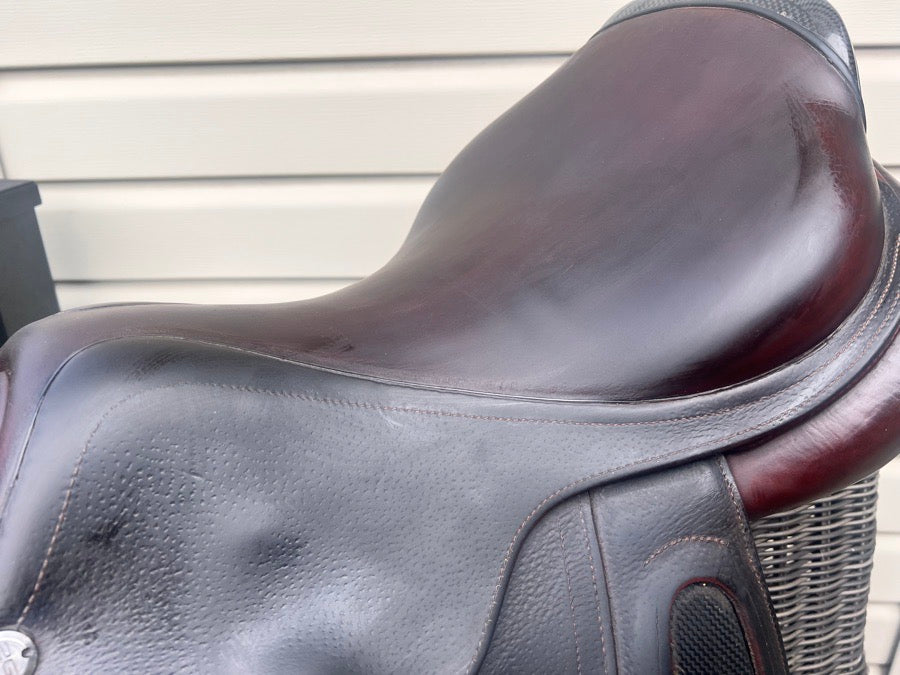 CWD CWD 2g - 17” saddle (3)