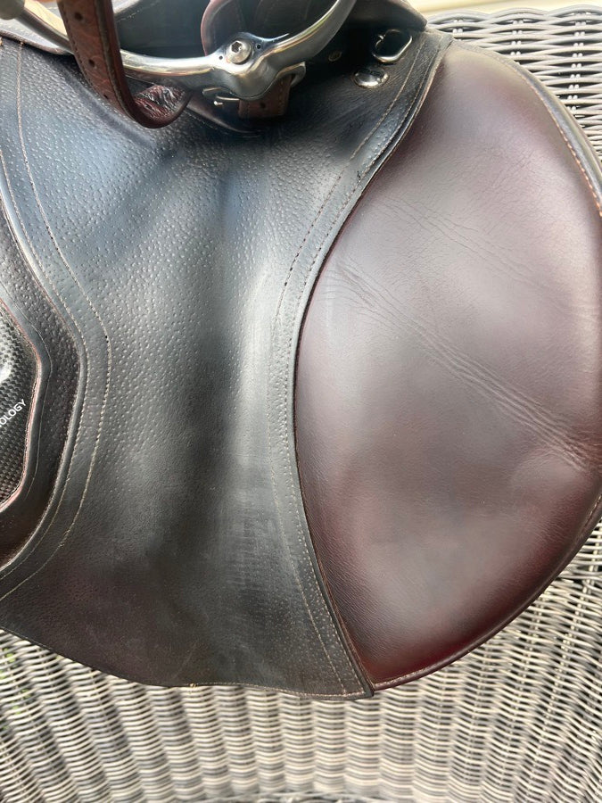 CWD CWD 2g - 17” saddle (5)