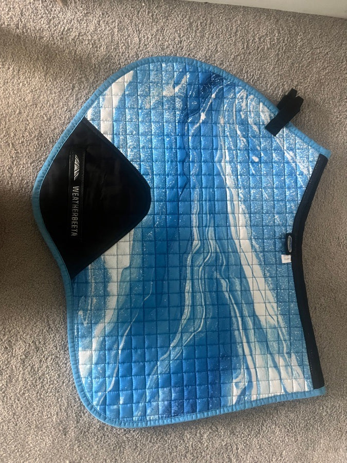 WEATHERBEETA Close Contact Saddle Pad (blue and white marble)
