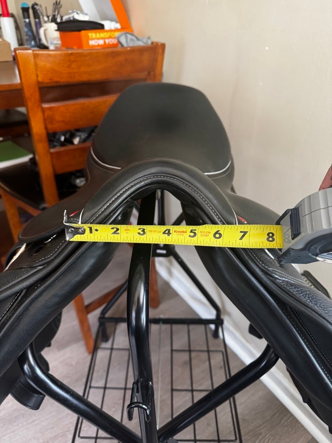 Other 17.5” Whitaker Bedale GP Jump Saddle (6)