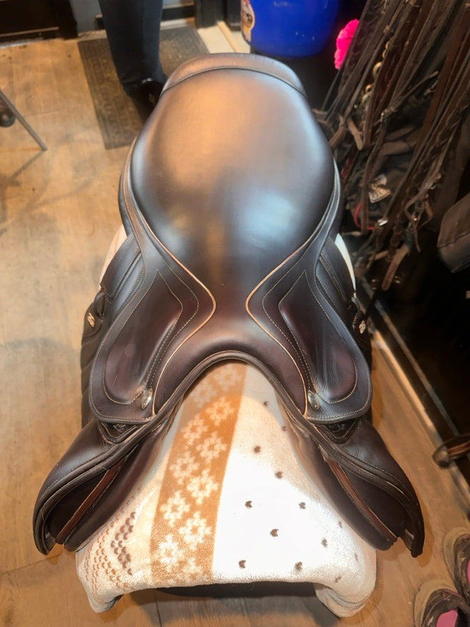 CWD 17" CWD Mademoiselle Saddle (6)