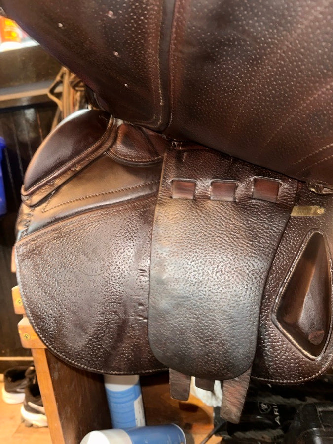 CWD 17" CWD Mademoiselle Saddle (3)