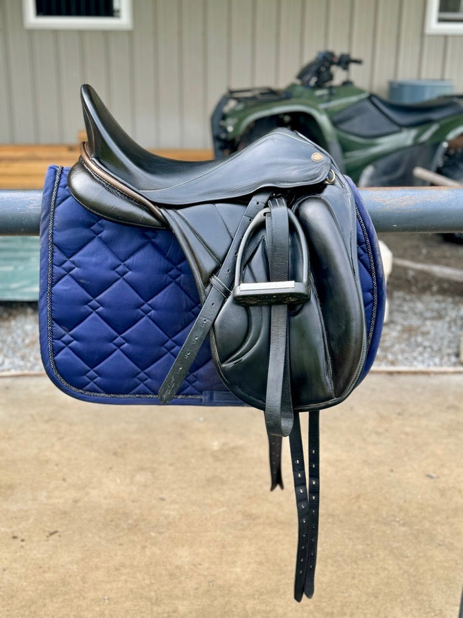 Other Hennig Dressage Saddle