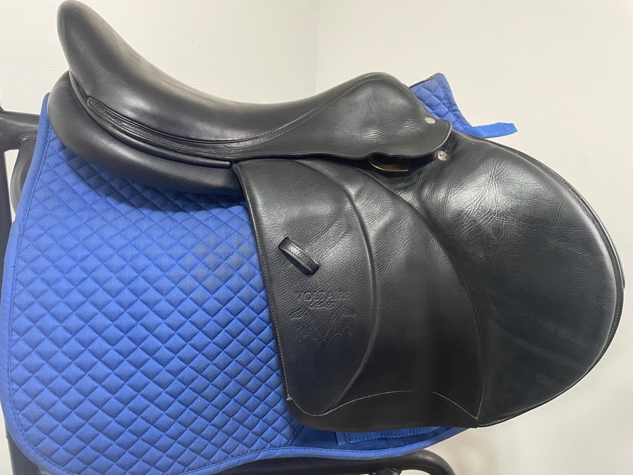 VOLTAIRE 18” Voltaire Stuttgart - 2019 - 3AAA - pro 5” dot to dot (2)