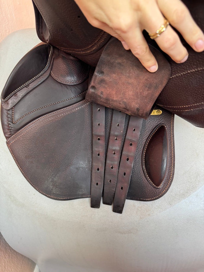 CWD 17.5” CWD SE32 Mademoiselle 2Gs Saddle - 3C - 2019 - Full Buffalo (4)