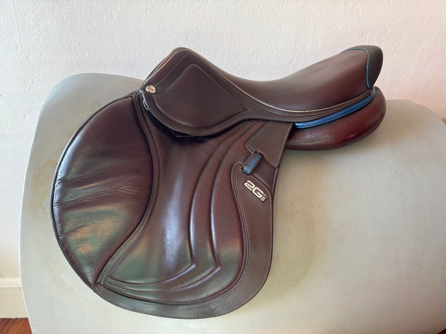 CWD 17.5” CWD SE32 Mademoiselle 2Gs Saddle - 3C - 2019 - Full Buffalo (2)