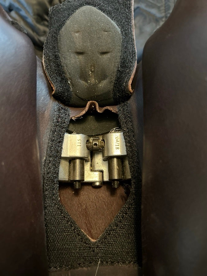 M.TOULOUSE M Toulouse Bretta Pro Genesis 16.5” Saddle (5)