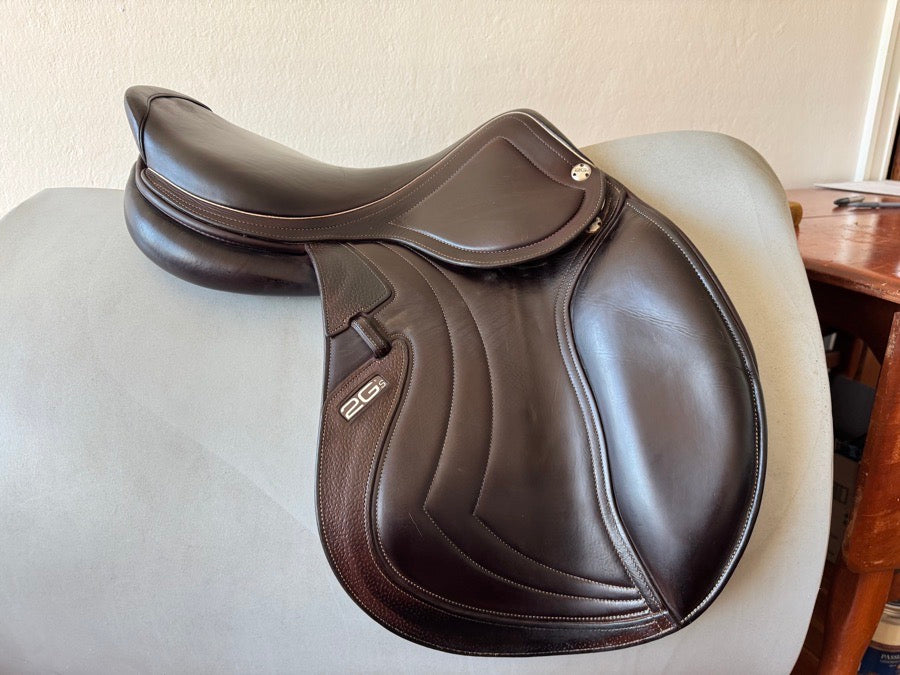 CWD 17.5” CWD SE32 Mademoiselle 2Gs Saddle - 3L - Full Buffalo (6)