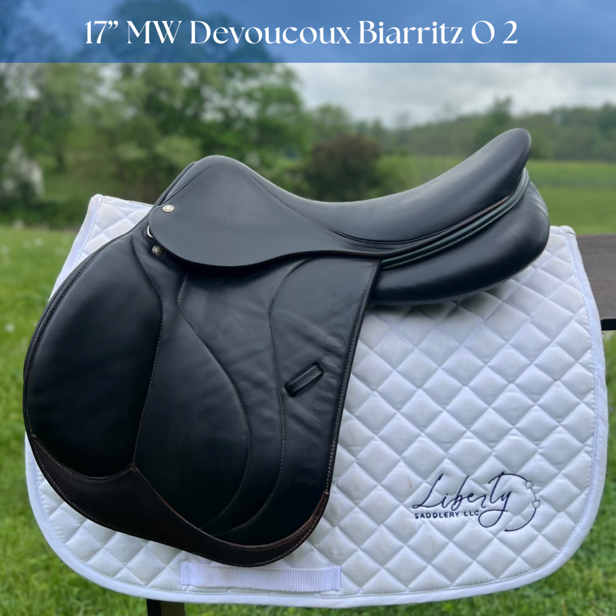 DEVOUCOUX Gorgeous 17” Devoucoux Biarritz O on sale!