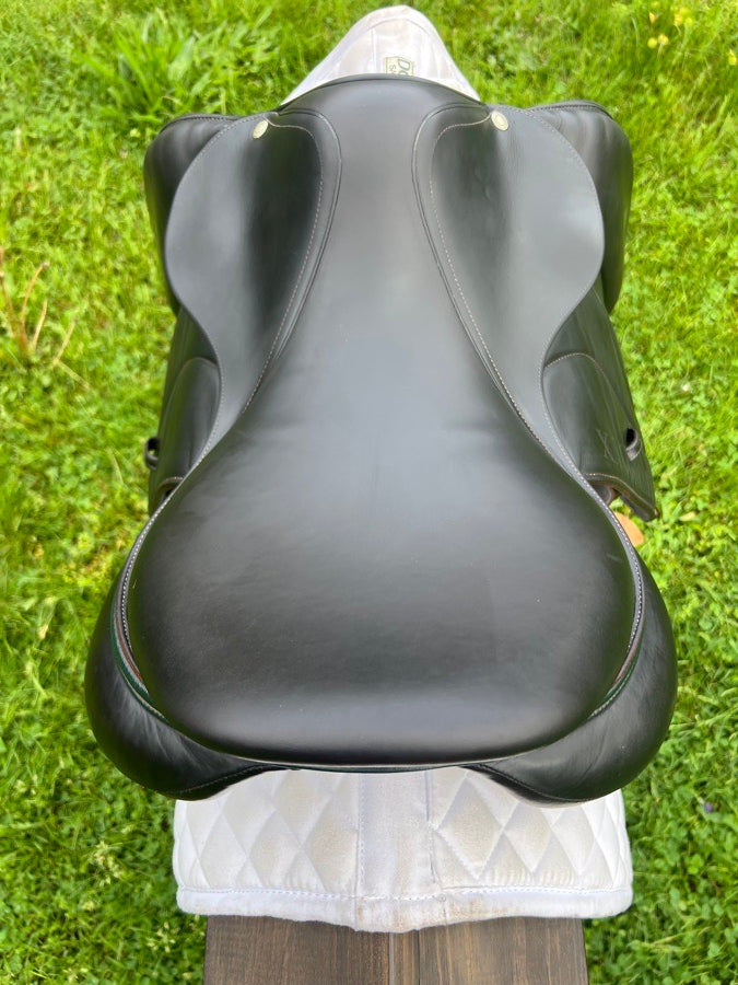 DEVOUCOUX Gorgeous 17” Devoucoux Biarritz O on sale! (7)