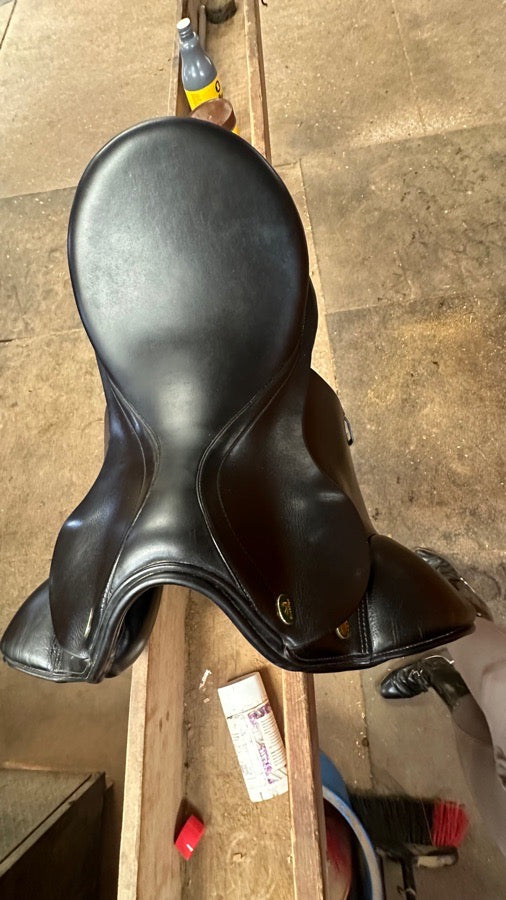 PRESTIGE 17” prestige, dressage saddle (3)