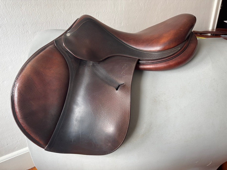 ANTARES 18” Antares Contact Saddle - 3AA - 2013