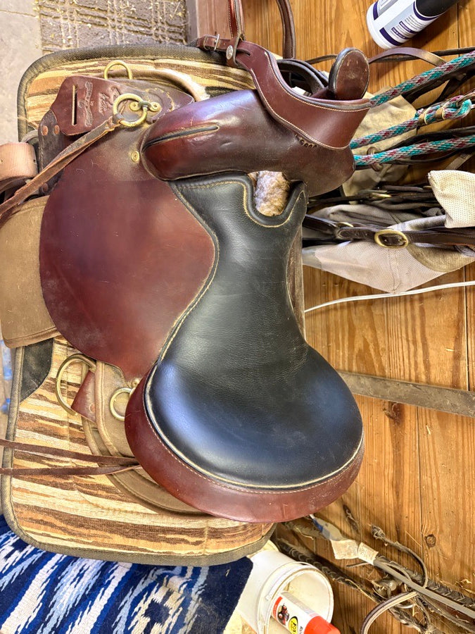 CIRCLE Y Circle Y Western Trail Saddle (4)