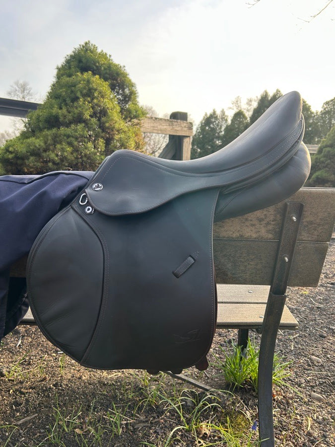 PRESTIGE RARE 18” Prestige S1 Lux Jump Saddle