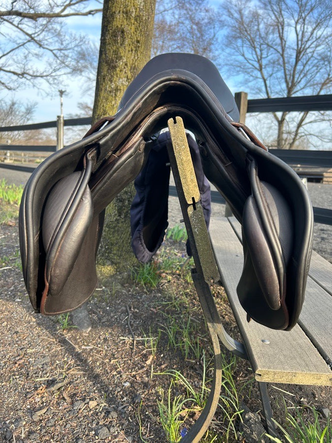 PRESTIGE RARE 18” Prestige S1 Lux Jump Saddle (8)