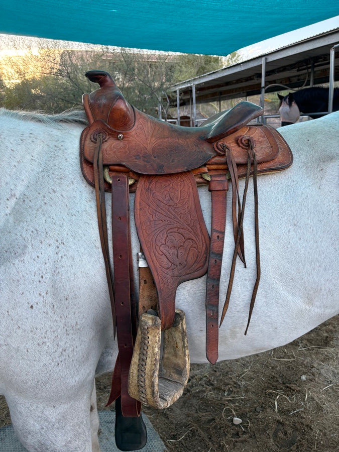 SADDLE KING Vintage youth 13” equitation trail saddle