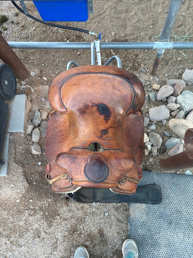 SADDLE KING Vintage youth 13” equitation trail saddle (3)