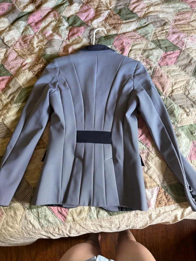 CAVALLERIA TOSCANA Lightly Used Cavalleria Toscana Jacket (2)
