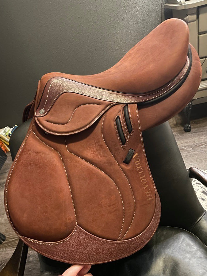 DEVOUCOUX BRAND NEW Devoucoux Biarritz LAB Saddle 17.5” Full Buffalo (3)