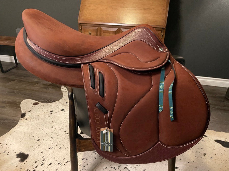 DEVOUCOUX BRAND NEW Devoucoux Biarritz LAB Saddle 17.5” Full Buffalo