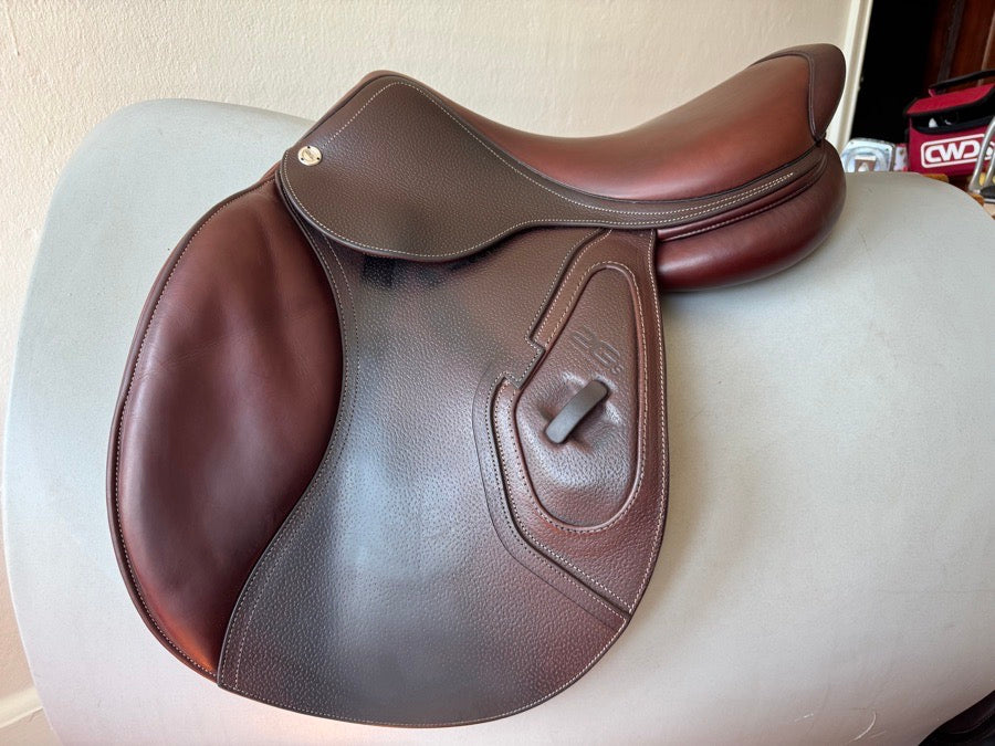 CWD 17.5” CWD Hunter 2Gs Saddle - 2019 - 3L - MINT!