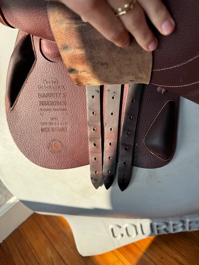 DEVOUCOUX 17” Devoucoux Biarritz S Saddle - Full Buffalo - MINT (7)