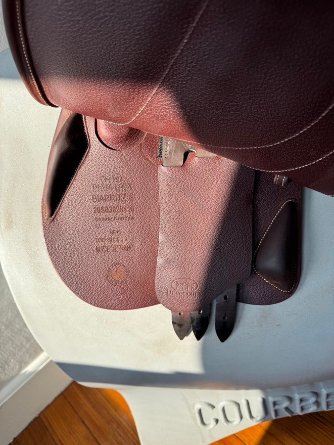 DEVOUCOUX 17” Devoucoux Biarritz S Saddle - Full Buffalo - MINT (8)