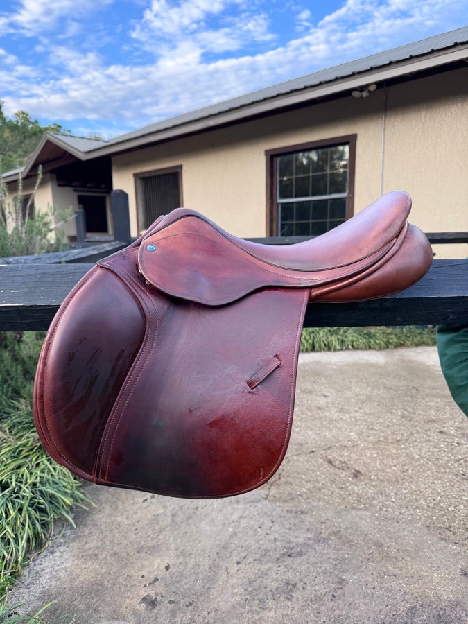 COUNTY County Innovation 17.5” N Jump Saddle (6)