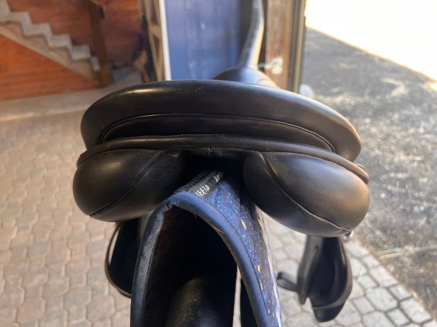 COUNTY County Conquest Saddle (6)