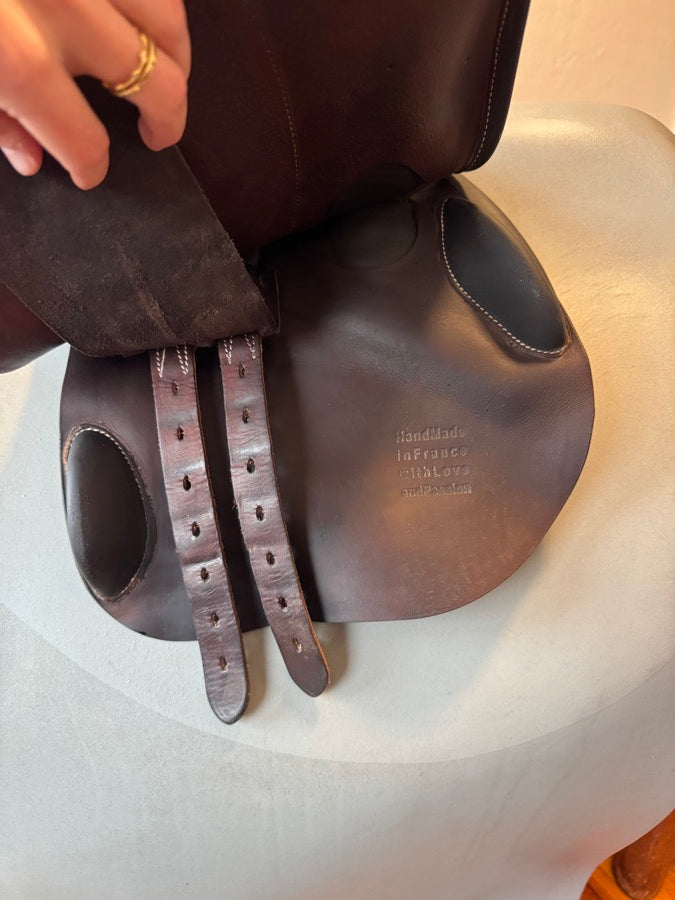 VOLTAIRE 16” Voltaire Welli PRO Saddle - 2021 - 1A - Full Buffalo (7)