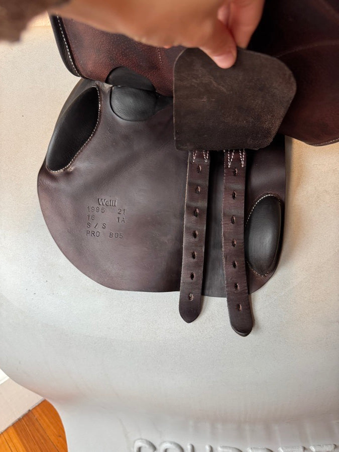 VOLTAIRE 16” Voltaire Welli PRO Saddle - 2021 - 1A - Full Buffalo (2)