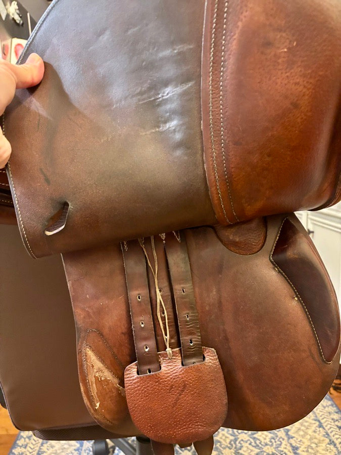 ANTARES Well Loved Antares - 17” close contact saddle (4)