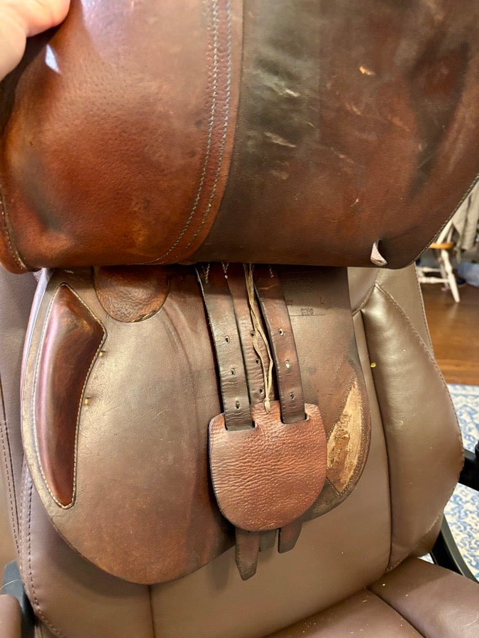 ANTARES Well Loved Antares - 17” close contact saddle (5)