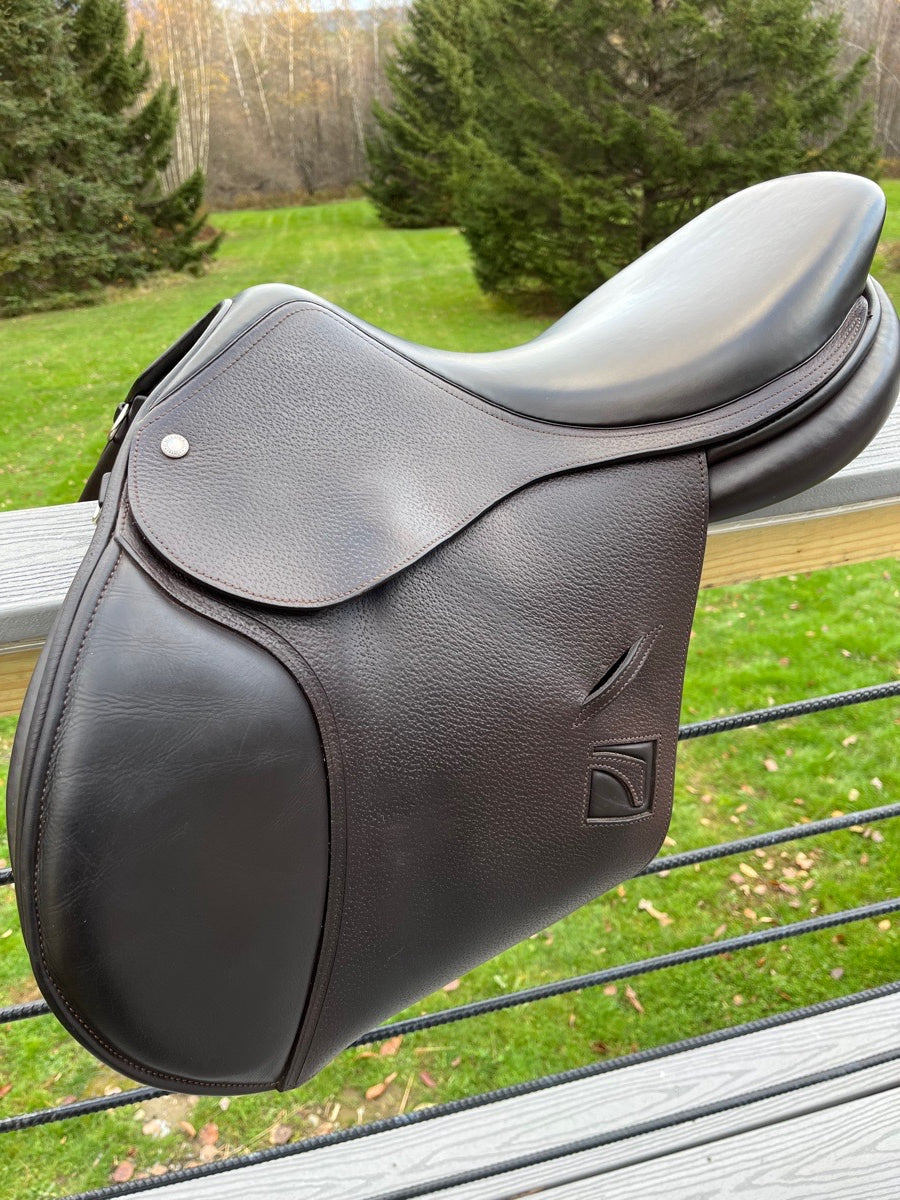 CHILDERIC Luc Childeric 17.5 demo saddle 2021 - wide tree