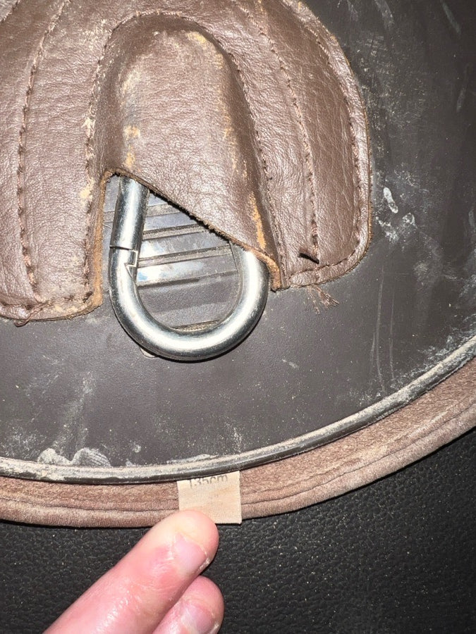 DOVER SADDLERY PreLoved Stud Girth (2)