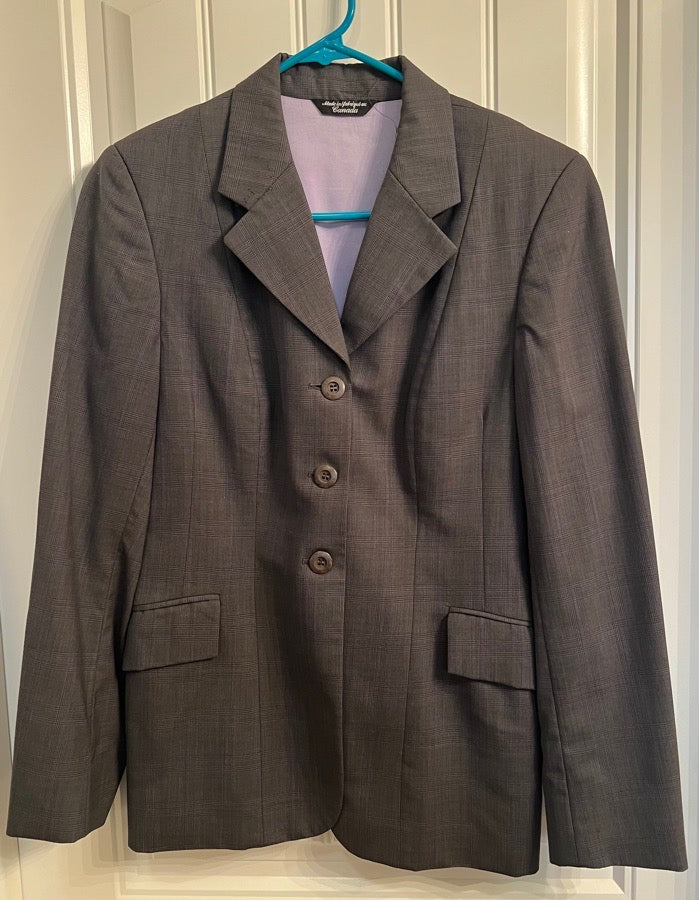 Beautiful Grand Prix hunt coat. Size 12R color grey with lavender lining