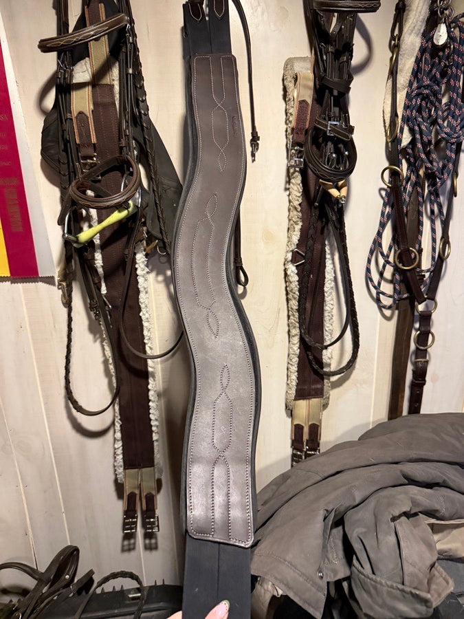 EQUIFIT Equifit 46” leather girth