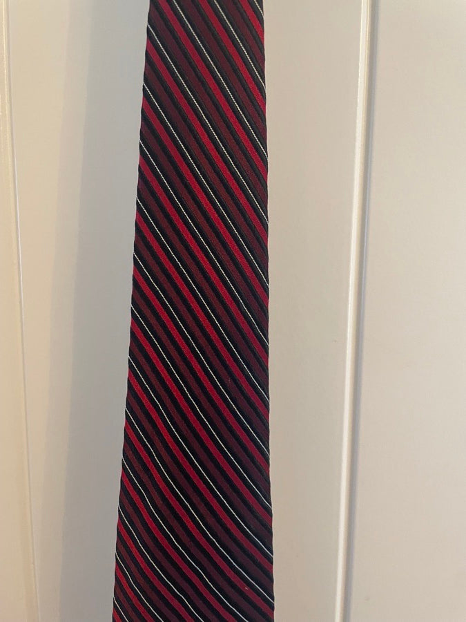 OTHER Grey and Red Pin Stripe Women’s Saddle Seat Suit (6)