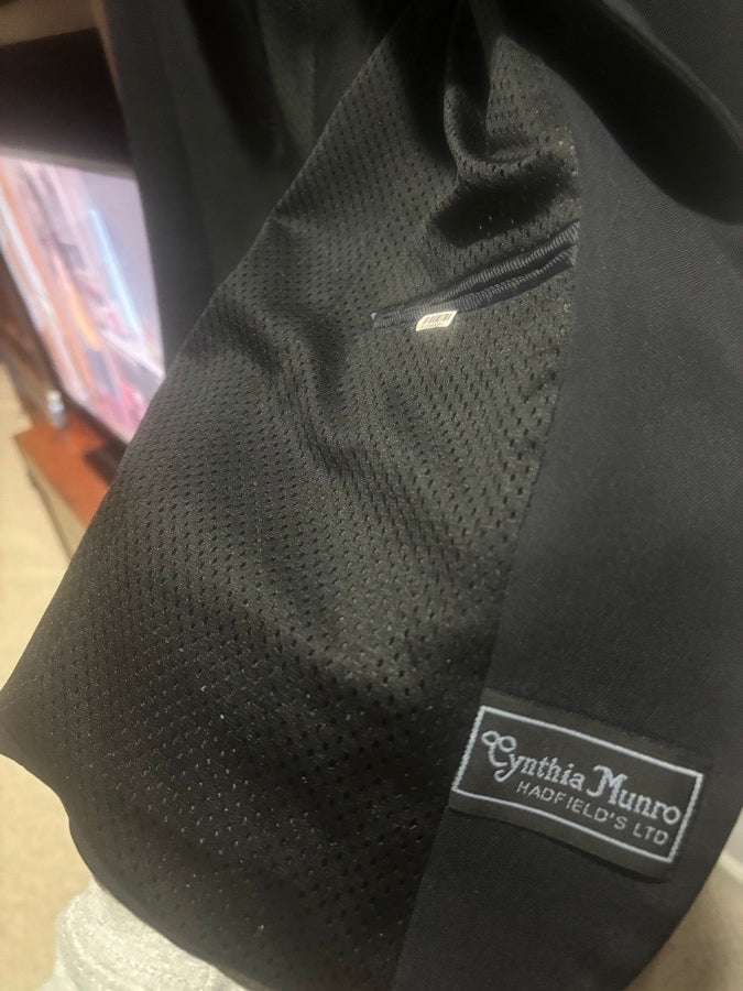 HADFIELDS Hadfields show coat (2)