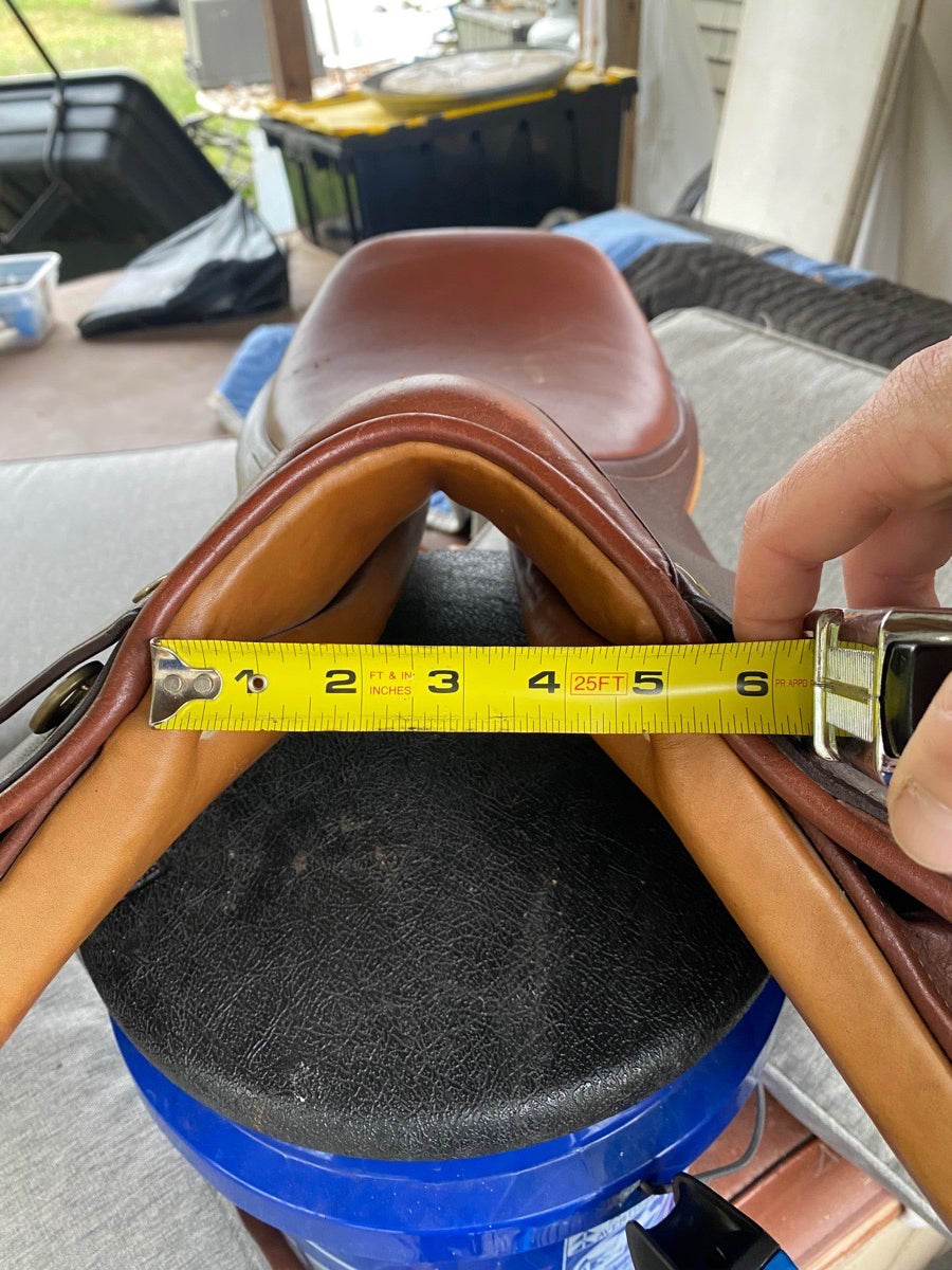 HDR - HENRI DE RIVEL 15” Hunters Saddle (HDR) Youth. In Great condition. (4)