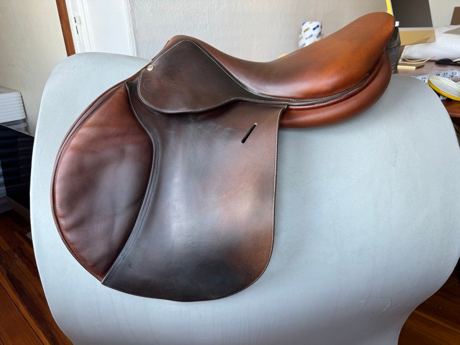 BUTET 18” 2018 Butet Saumur Jump Saddle (2)