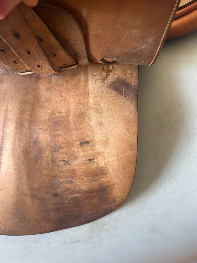 BUTET 17.5” Butet Saddle - 2 Flaps - L Seat (7)
