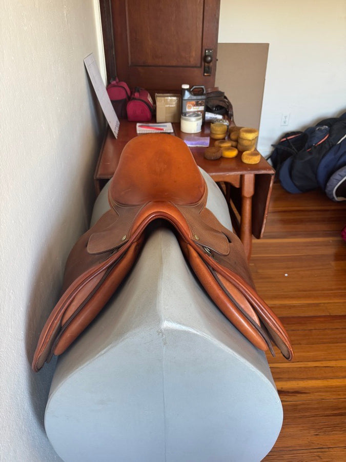 BUTET 17.5” Butet Saddle - 2 Flaps - L Seat (8)