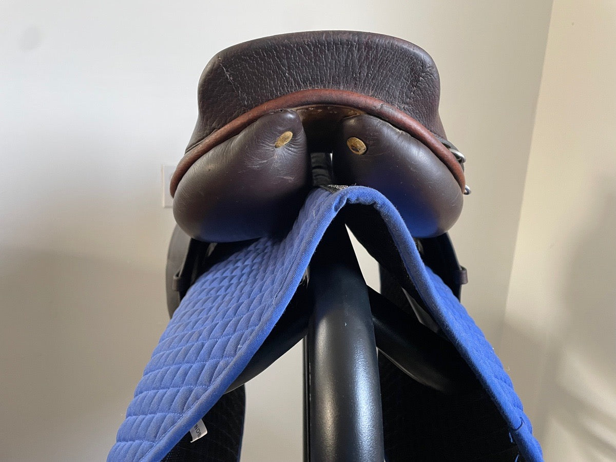 HERMES 15.75” Hermès - 4.25” dot to dot (6)