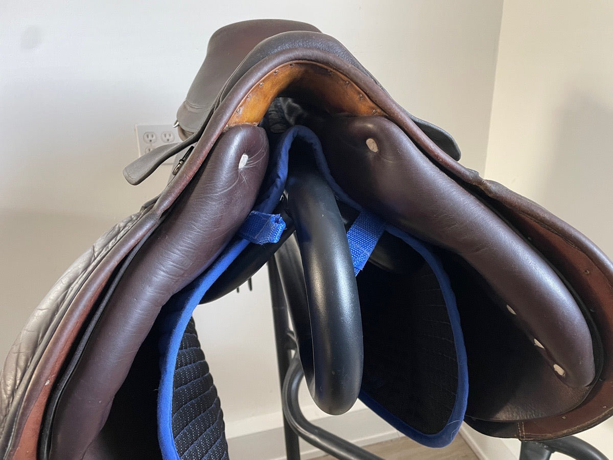 HERMES 15.75” Hermès - 4.25” dot to dot (5)