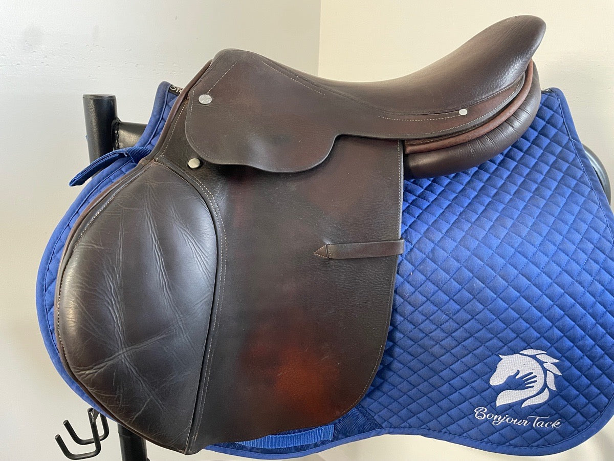 HERMES 15.75” Hermès - 4.25” dot to dot