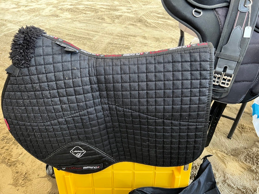 LEMIEUX Lemieux Therapeutic Saddle Pad (2)
