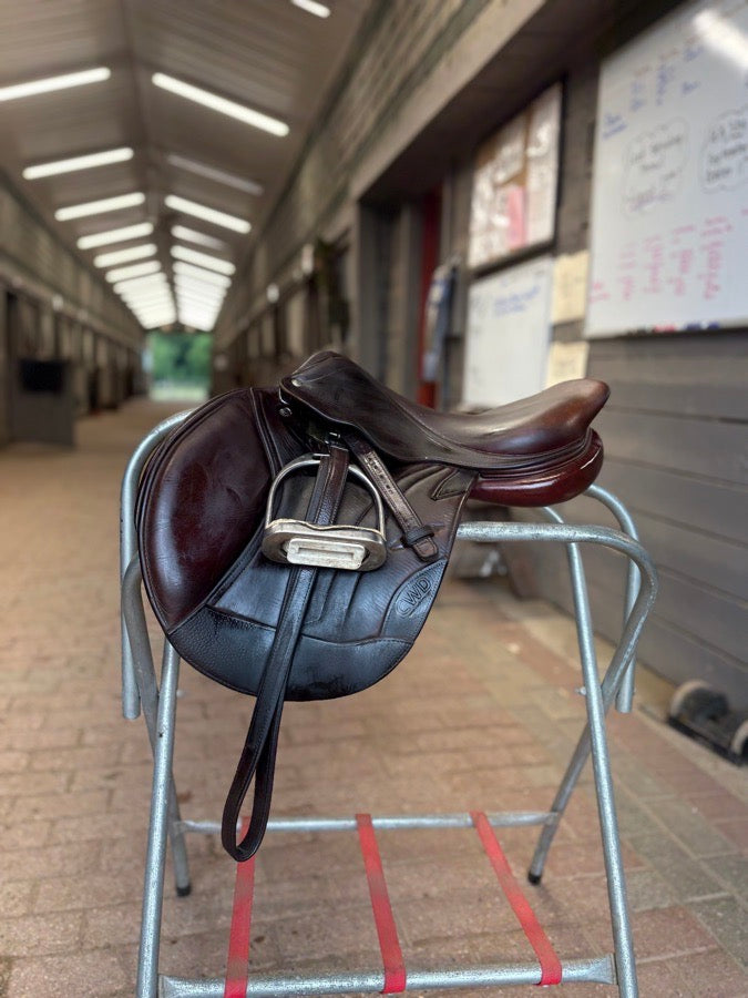 CWD CWD SADDLE 16.5 (2)