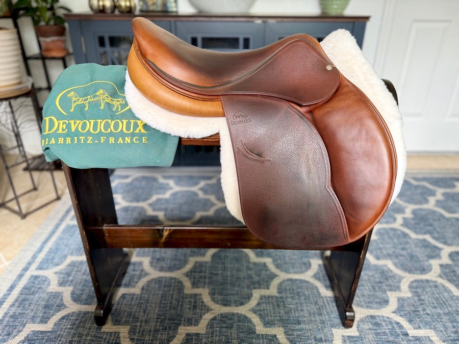 DEVOUCOUX 2013 Devoucoux Oldara | 18” | 4 Flap| Arcade Normale| EXCELLENT CONDITION!!!